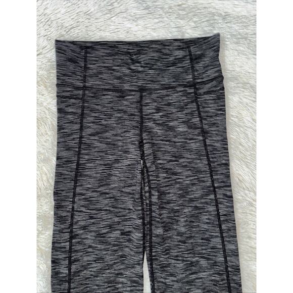 Athleta Straight Leg Stretch Fit Pull On Cropped Actuve Pants Size M - Picture 2 of 8